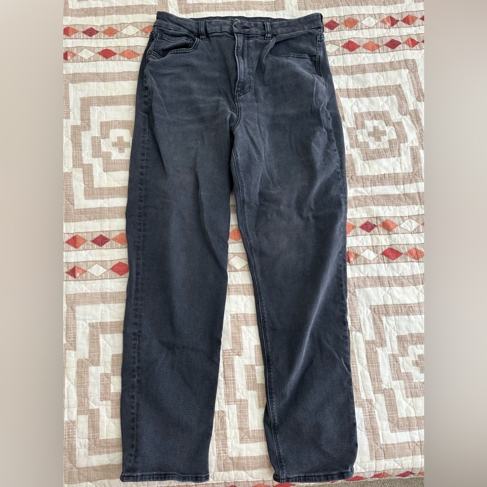 American Eagle Stretch Curvy Mom Jean
